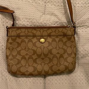 Coach cross body classic leather